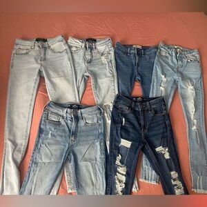 Estoy vendiendo estos Jeans, color azul, los 6 por 60 dolares